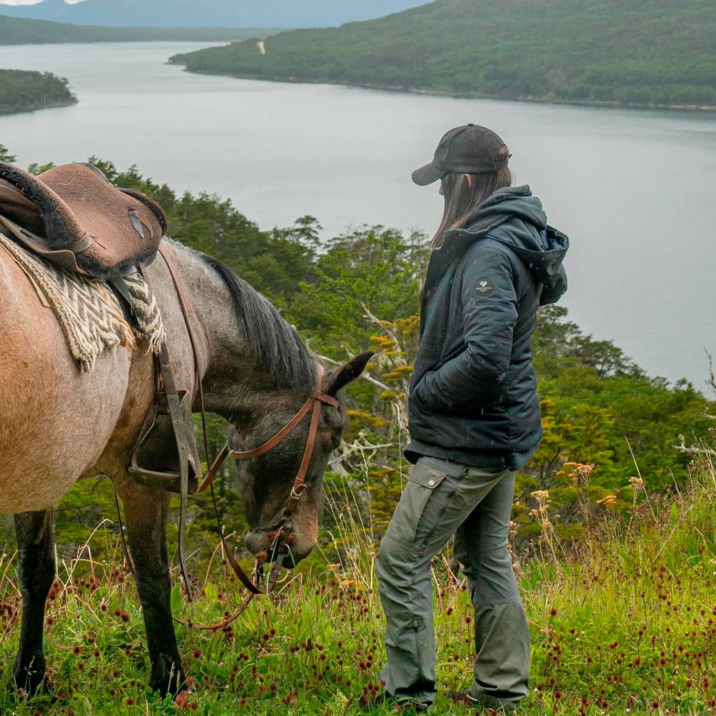 Cabalgata en Lago Escondido