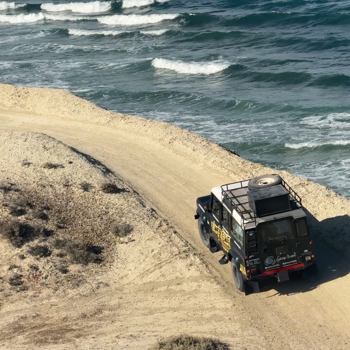 Recorrido en Land Rover 4x4 por circuito de acantilados