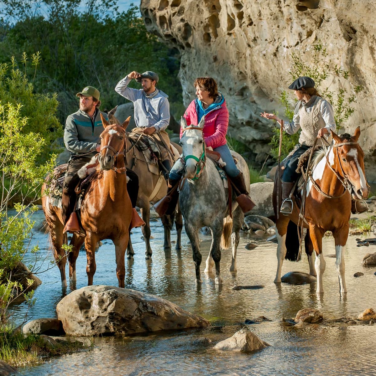 Cabalgata Experience: Cuevas y Arroyos