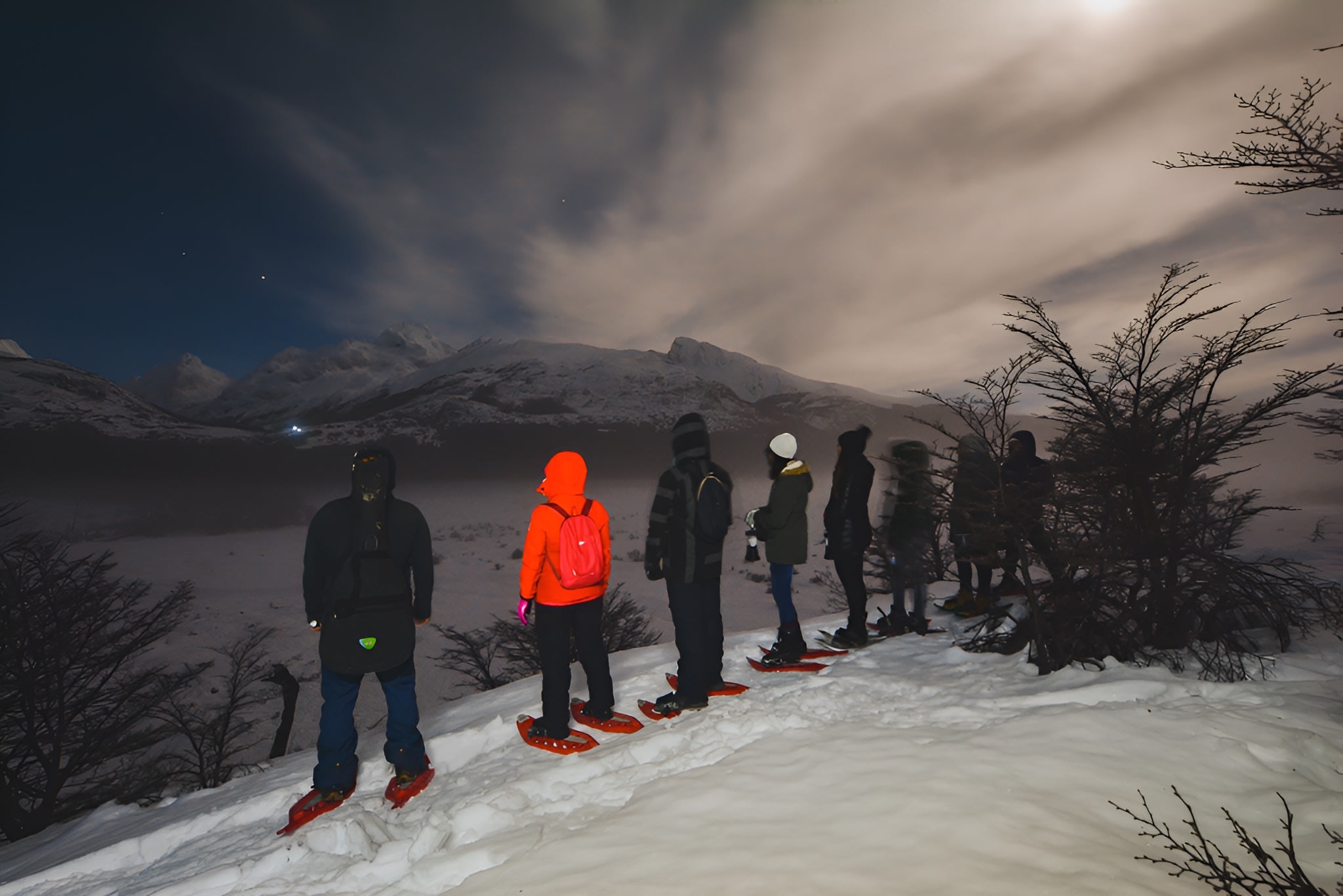 Caminata en la nieve con raquetas