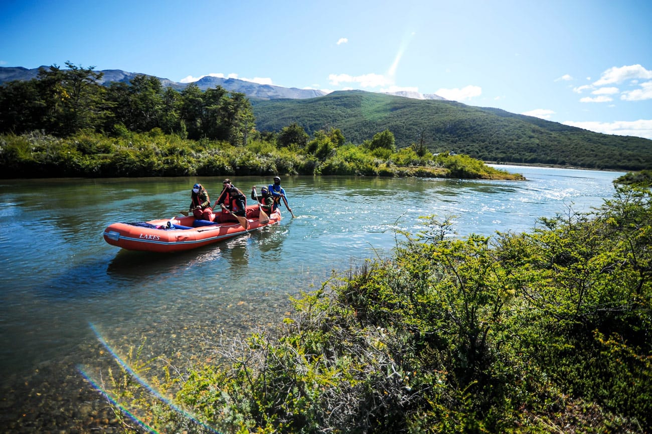 Canotaje en duckies por Río Lapataia