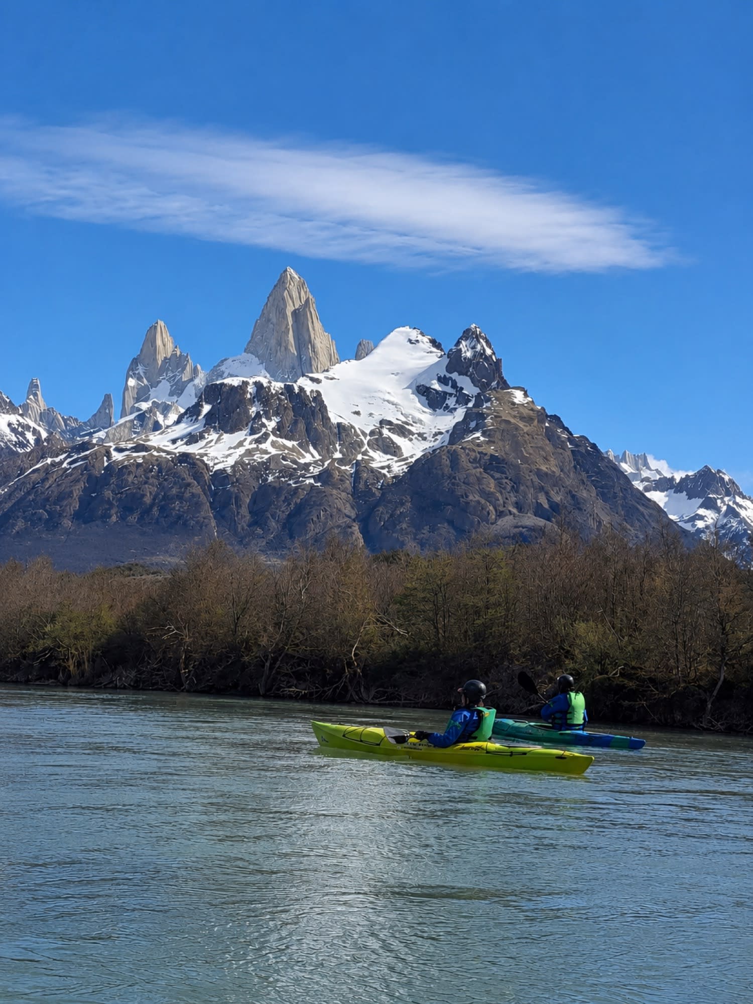 1,5 hs kayak on the Río de las Vueltas